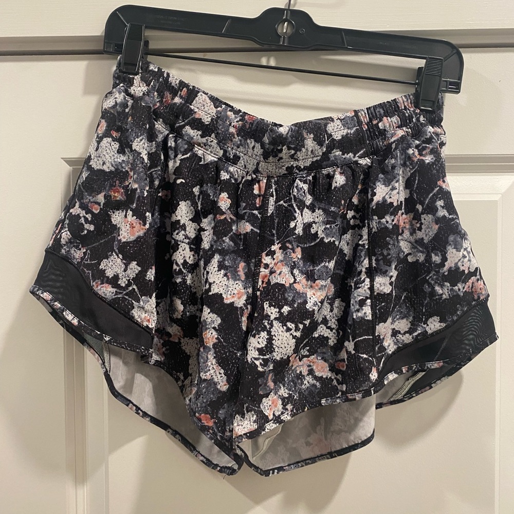 Hotty Hot Short size 12 tall